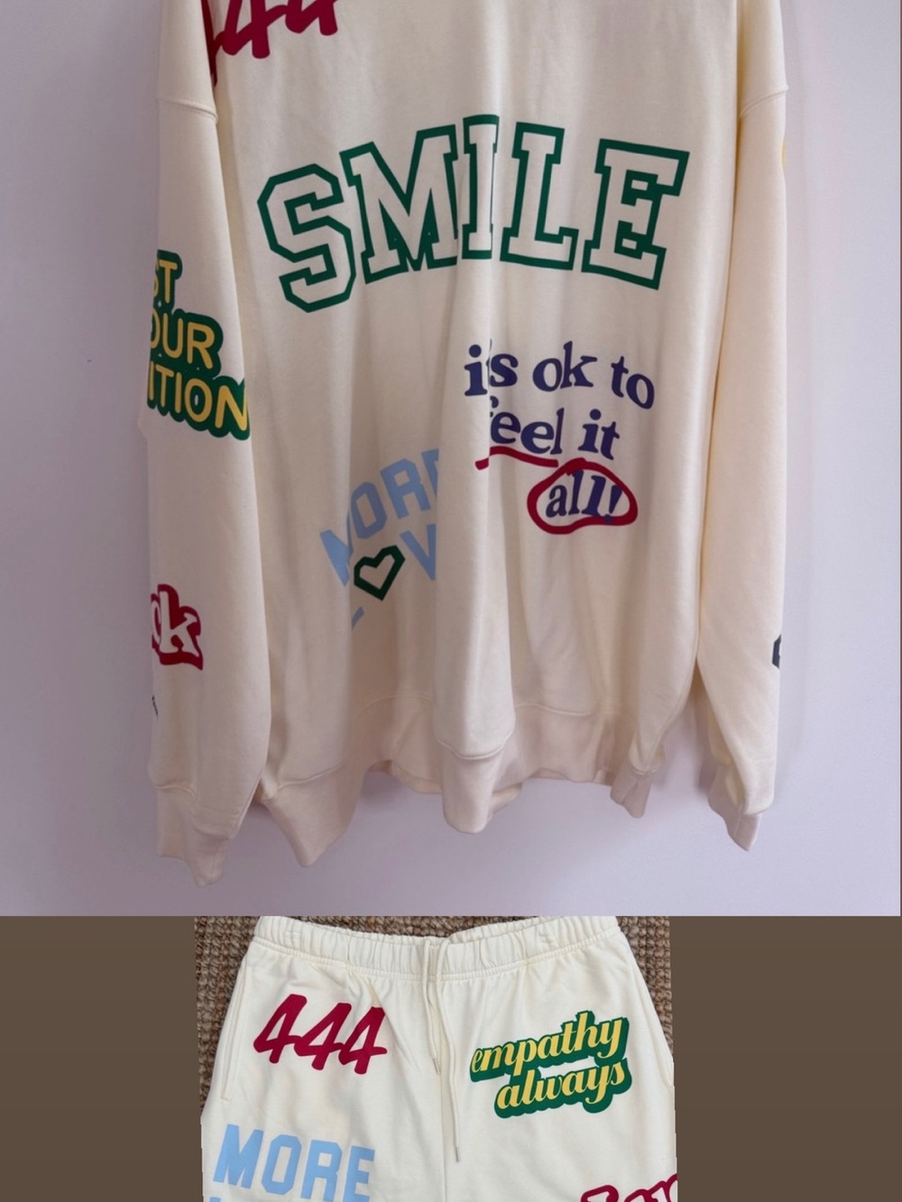 Mayfair Group M/L Cream Graphic
'SMILE' Oversized Crewneck
Sweatshirt with Short